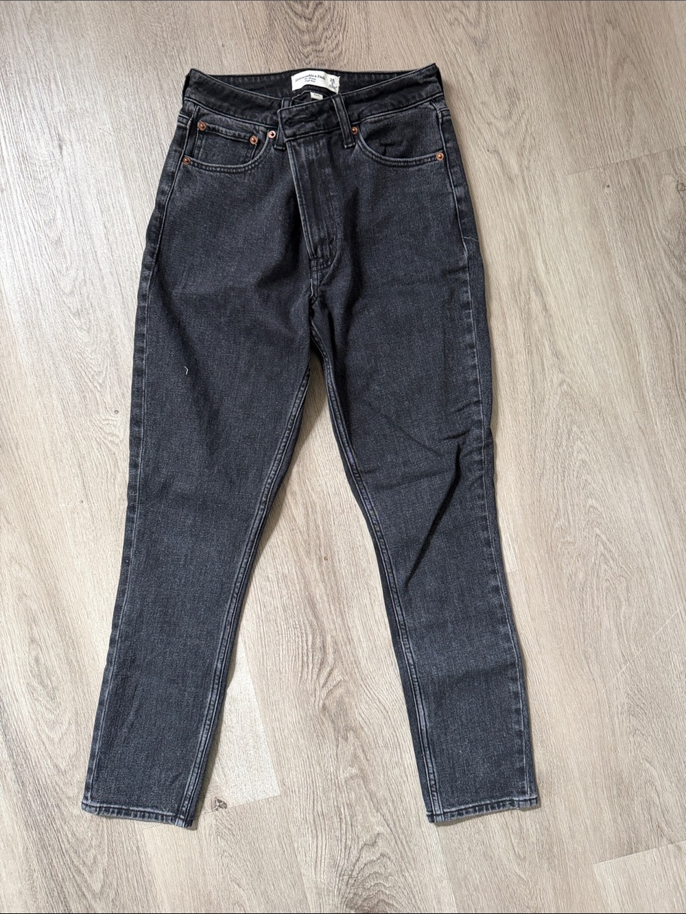 Abercrombie & Fitch Women's Curve Love Skinny Jeans - Charcoal Black
